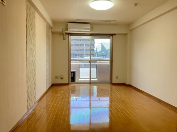 プチコートの居間・リビング