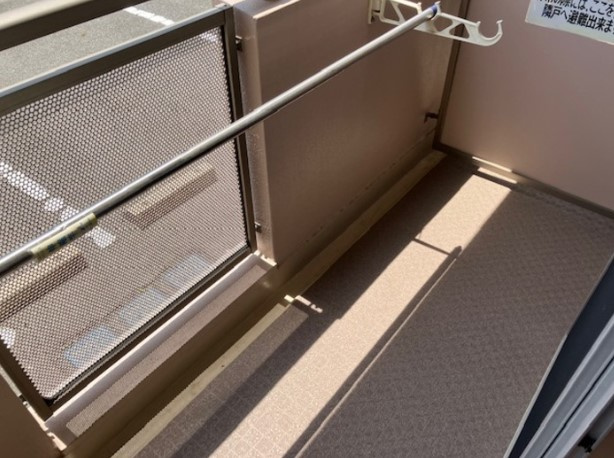 プチコートのバルコニー