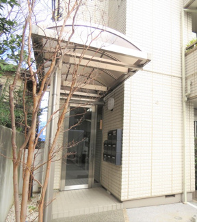 ★建物入り口★