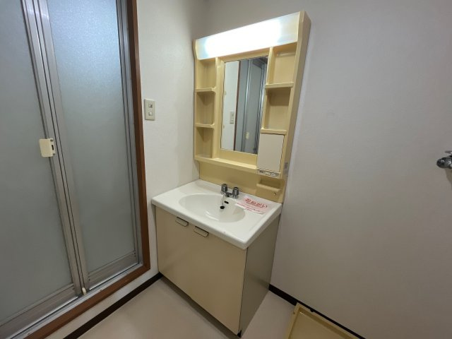 玲巧－ハイツ２の洗面所