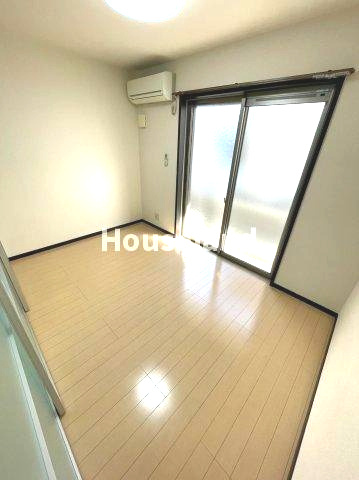 ロックブリッジの洋室