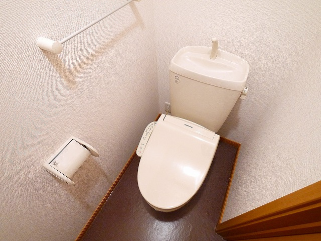プリベ　ドゥースのトイレ|落ち着いたトイレです