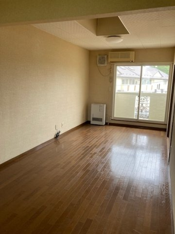 フォーラム東洋C棟の居間・リビング