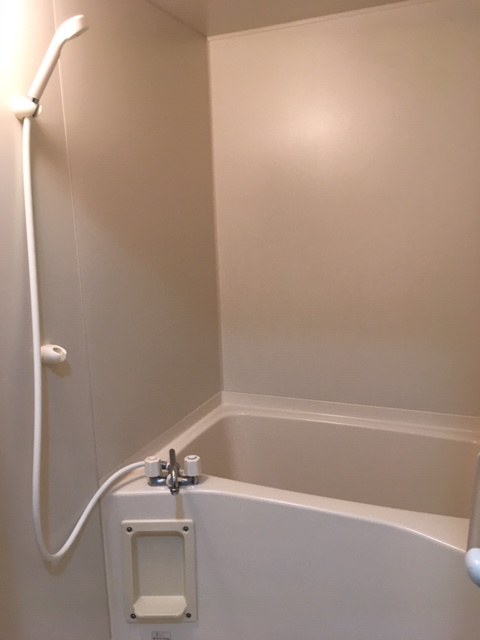 フォーラム東洋A棟の浴室|日々の暮らしに欠かせないお風呂です