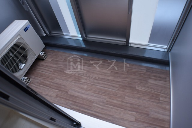 C.COLOR南新町のバルコニー