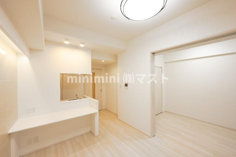 プレジオ弁天町ASIANの居間・リビング