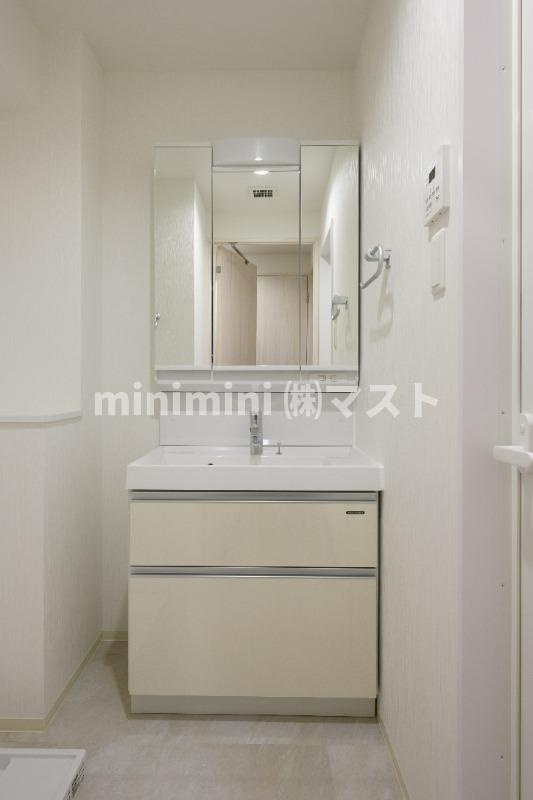 プレジオ弁天町ASIANの洗面所