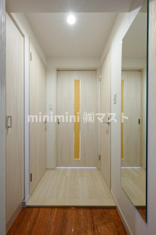 プレジオ弁天町ASIANの玄関