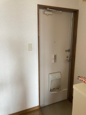 キャニオン十和田Bの玄関