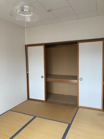 メゾントパーズの和室|明るい和室です