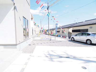 【駐車場】 | Livele Garden.S　鎌田新町　2号棟 | 出し入れしやすい駐車場です♪