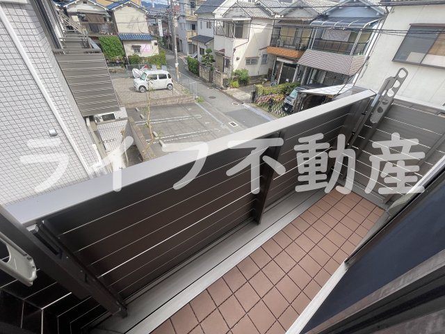 グレイス奥林Aのバルコニー|暖かな日差しのふりそそぐバルコニー