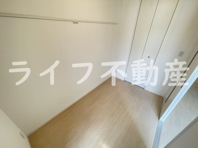 グレイス奥林Aの洋室|落ち着いた色調の洋室です