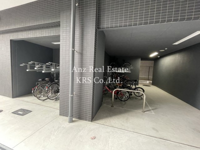 【その他】 | S-RESIDENCE西長堀 | 駐輪場です！雨から自転車を守ります！