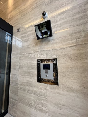 【エントランス】 | エスリードレジデンス大阪本町 | 防犯カメラ付きのエントランスで安心♪