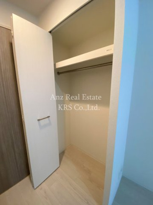 【収納】 | エスリードレジデンス大阪本町 | 洗濯機置場は室内にあり、安心かつ便利です！