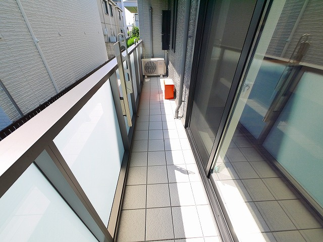 ＭＵＭ’Ｓシャーメゾン学園北のバルコニー|暖かな日差しのふりそそぐバルコニー