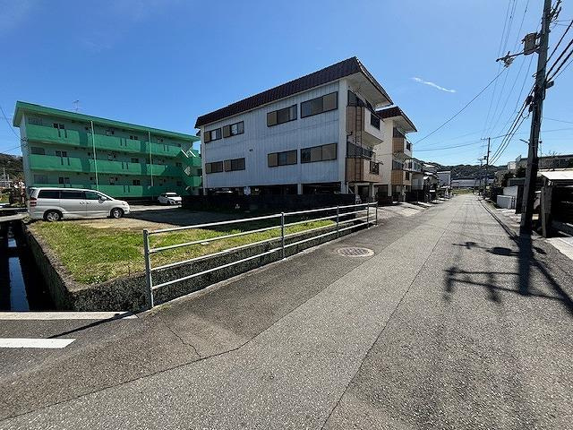 吾川郡いの町枝川の前面道路含む現地写真