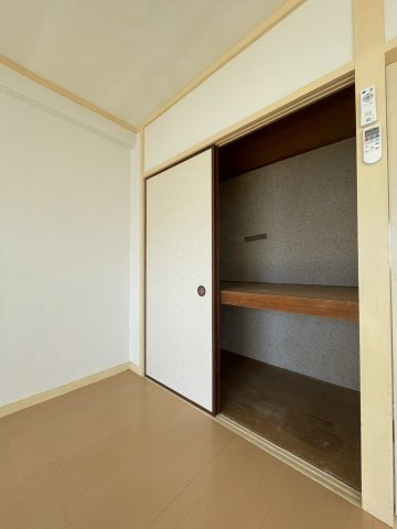 アーバン久保本の収納