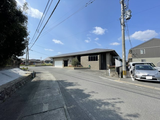 上津町上尾邸の前面道路含む現地写真