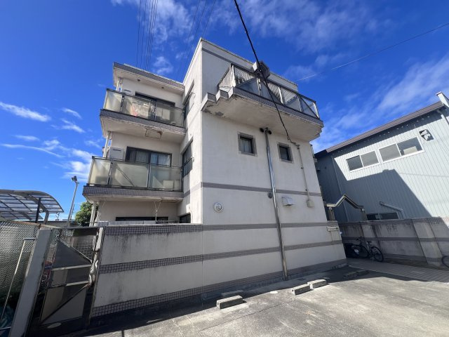 アッシュコート明石の外観