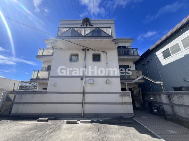 アッシュコート明石の外観