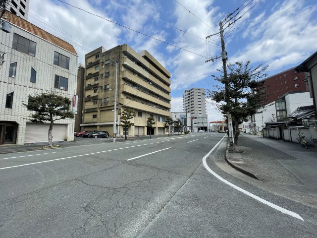 エクセルマンション中央町の周辺