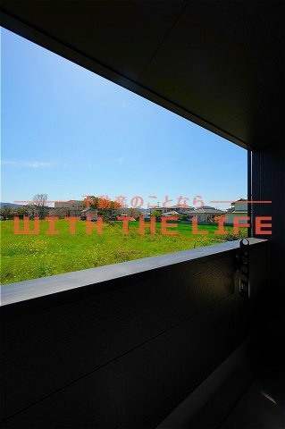 Lbloom馬場【キャッシュバック対象物件】のバルコニー|お洗濯にも便利なバルコニー付き