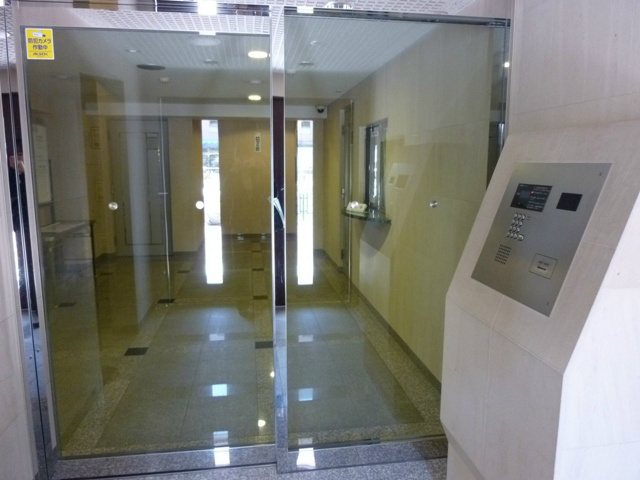 【エントランス】