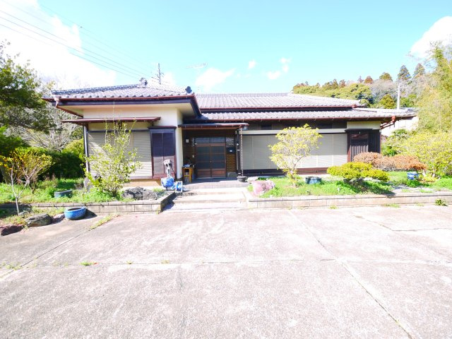 山武郡横芝光町篠本　平家中古戸建の外観|内装リフォーム済み令和2年10月システムキッチン 敷地約232坪 ５LDK平家+車庫