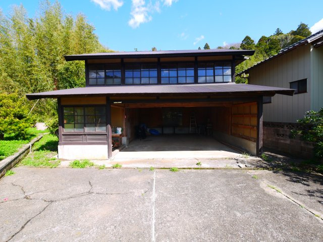 山武郡横芝光町篠本　平家中古戸建の外観|内装リフォーム済み令和2年10月システムキッチン 敷地約232坪 ５LDK平家+車庫