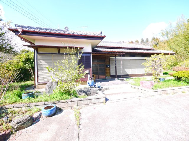 山武郡横芝光町篠本　平家中古戸建の外観|内装リフォーム済み令和2年10月システムキッチン 敷地約232坪 ５LDK平家+車庫