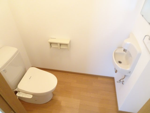 ロイヤル芝原北館のトイレ
