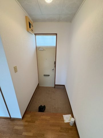 ヴィラ北栄の玄関