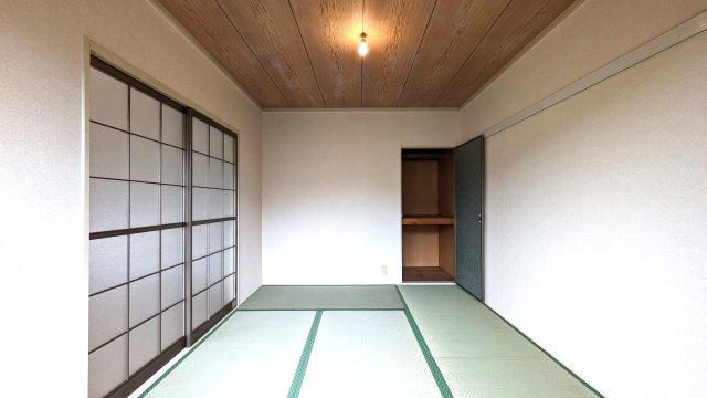 【寝室】