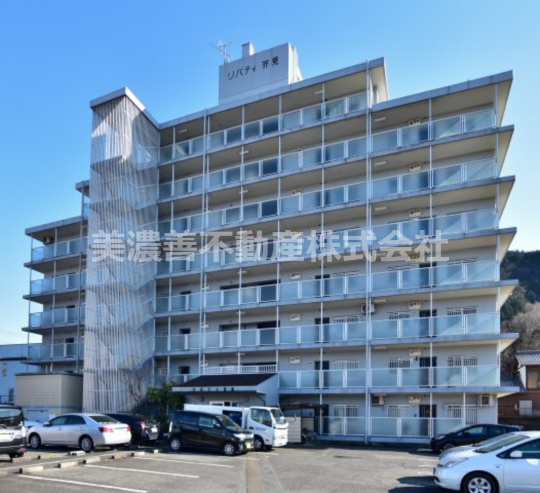 ６２９８２　リバティ芥見の外観