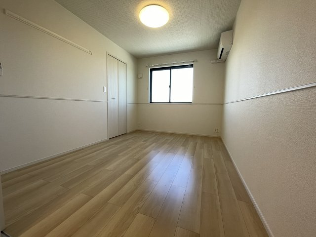 アヴェニールイグチⅧの寝室|洋室