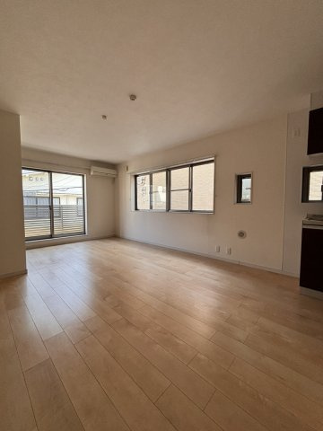 プラチナムファースト８の居間・リビング