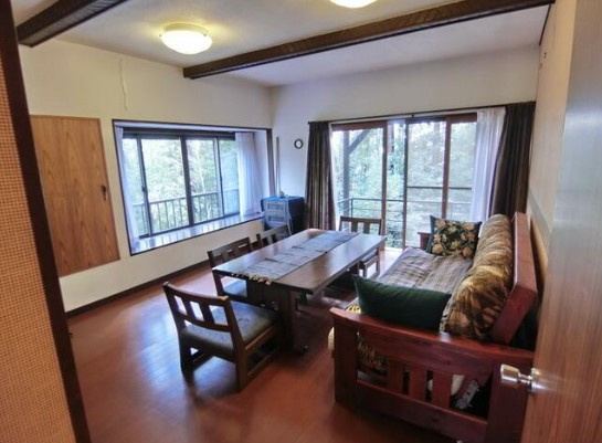 【居間・リビング】 | 大室高原別荘地　戸建