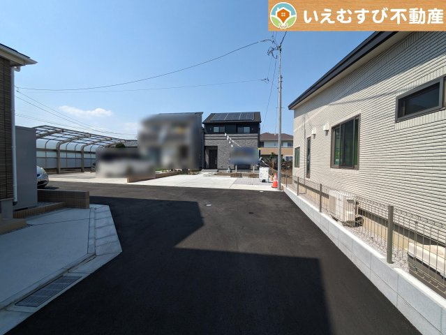 BLOOMING GARDEN　深谷市国済寺の前面道路含む現地写真
