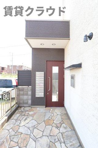 AQUE2のエントランス|安心オートロック付き！