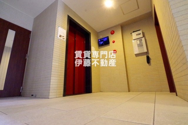 LAULEA HEIANのロビー|エレベーター