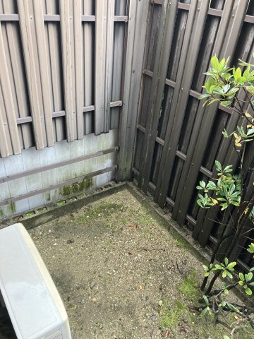 津市上弁財町の中古一戸建の庭