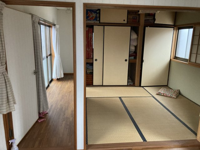 津市上弁財町の中古一戸建の和室