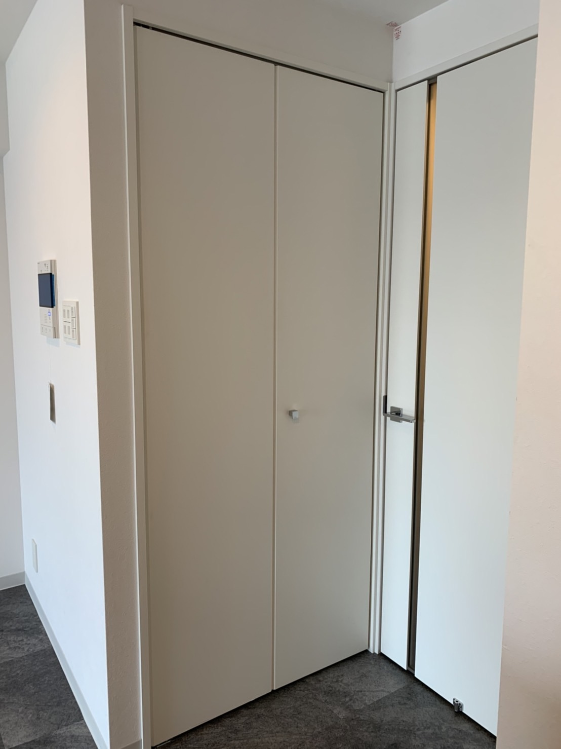 SS KNOTのその他共用部分|こちらの納戸はリモートスペースとしても利用可能！（室内に電源あり）