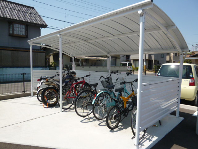 倉敷市水江のアパートのその他共用部分|自転車置き場