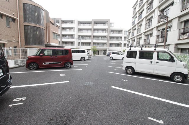 日吉第5コーポ別館の駐車場