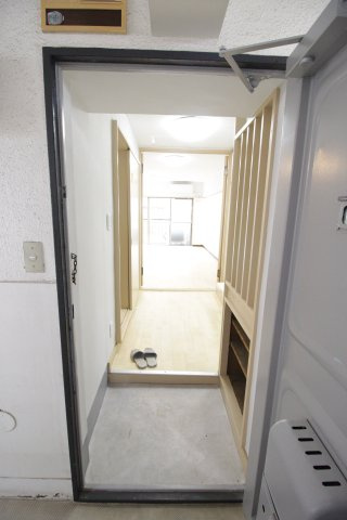 日吉第5コーポ別館の玄関