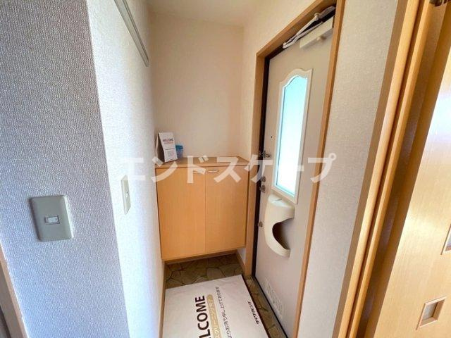 ブラン･メゾン　Aの玄関|高崎、前橋、伊勢崎エリアのお部屋探しはエンドスケープまで！お客様の理想お聞かせ下さい♪