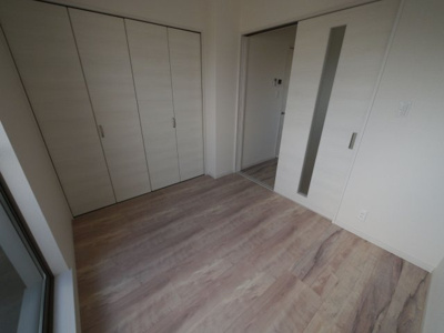 【居間・リビング】 | ラトゥール吉塚 | 別号室の写真になります。現況優先。